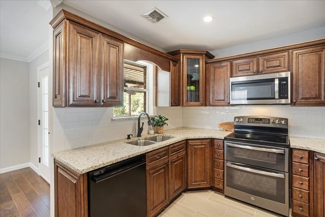 131 S Imperial Drive, Denison, TX 75020