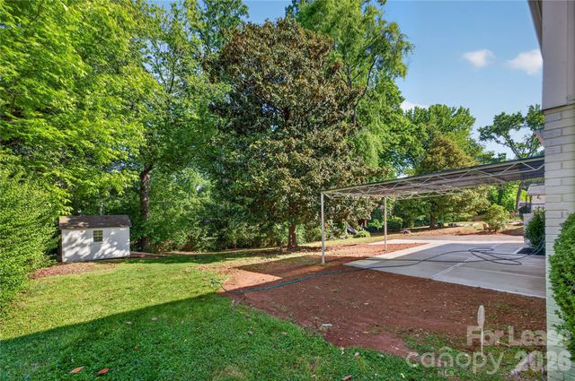 5938 Sharon Road, Charlotte, NC 28210