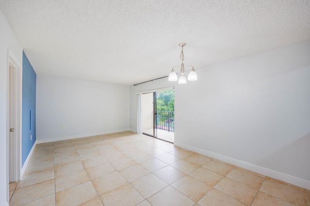 1524 Lake Crystal Drive E, Royal Palm Beach, FL 33411