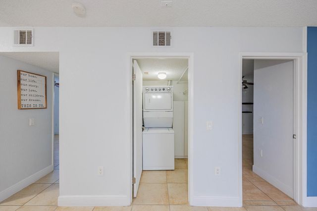 1524 Lake Crystal Drive E, Royal Palm Beach, FL 33411