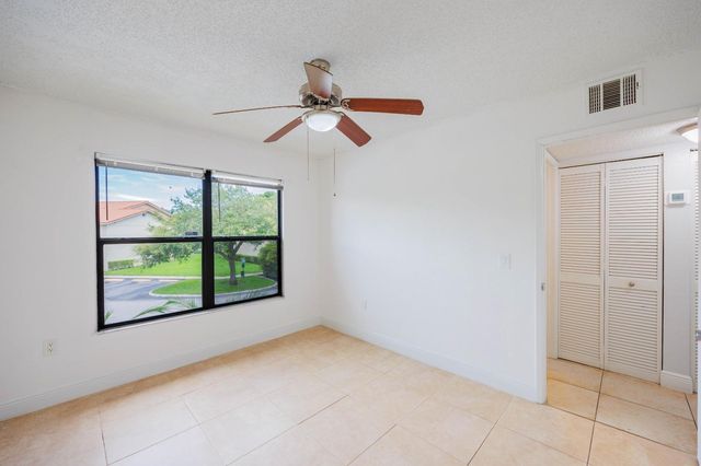 1524 Lake Crystal Drive E, Royal Palm Beach, FL 33411