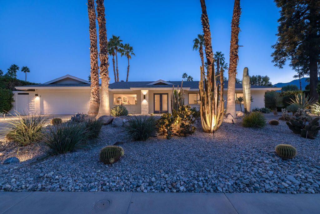 2517 E Mesquite Avenue, Palm Springs, CA 92264