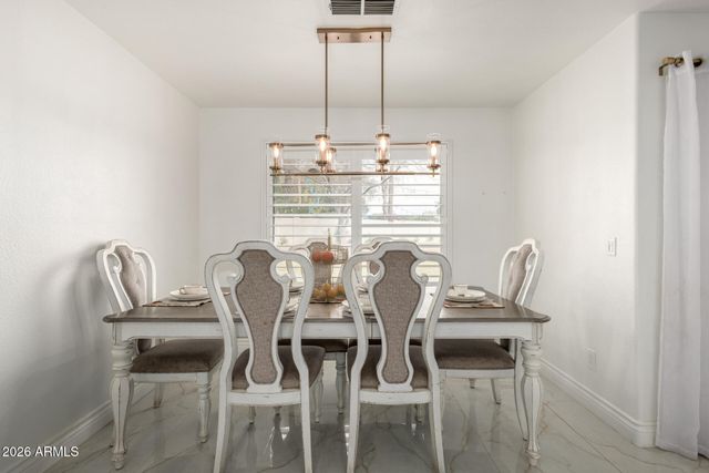 5702 W WINDROSE Drive, Glendale, AZ 85304