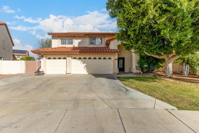 5702 W WINDROSE Drive, Glendale, AZ 85304