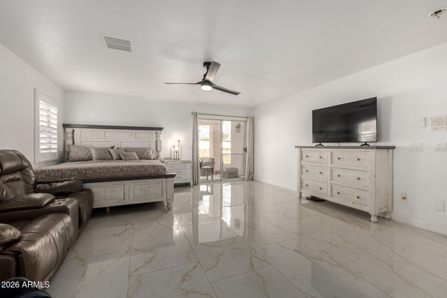 5702 W WINDROSE Drive, Glendale, AZ 85304