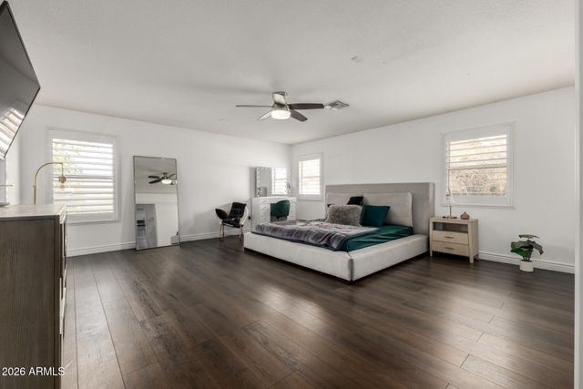 5702 W WINDROSE Drive, Glendale, AZ 85304