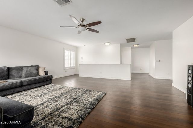 5702 W WINDROSE Drive, Glendale, AZ 85304