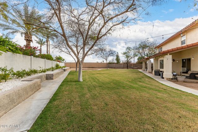 5702 W WINDROSE Drive, Glendale, AZ 85304