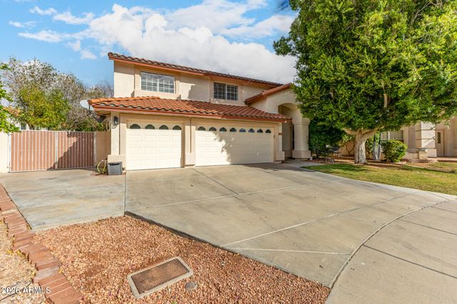 5702 W WINDROSE Drive, Glendale, AZ 85304