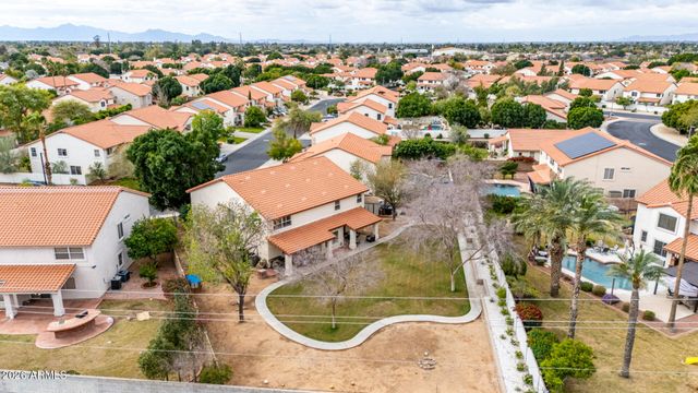 5702 W WINDROSE Drive, Glendale, AZ 85304