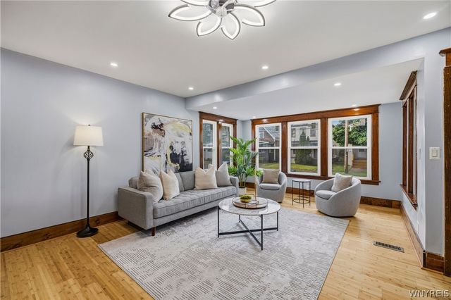 461 Stockbridge Avenue, Buffalo, NY 14215