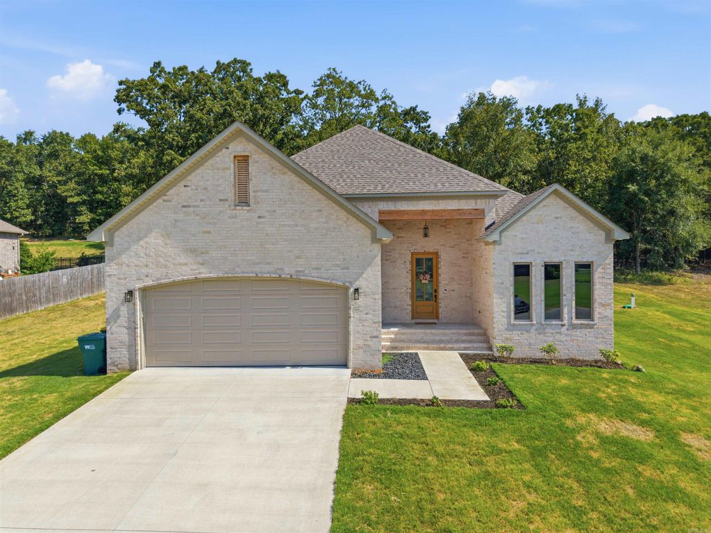 8303 Button Cove, Sherwood, AR 72120
