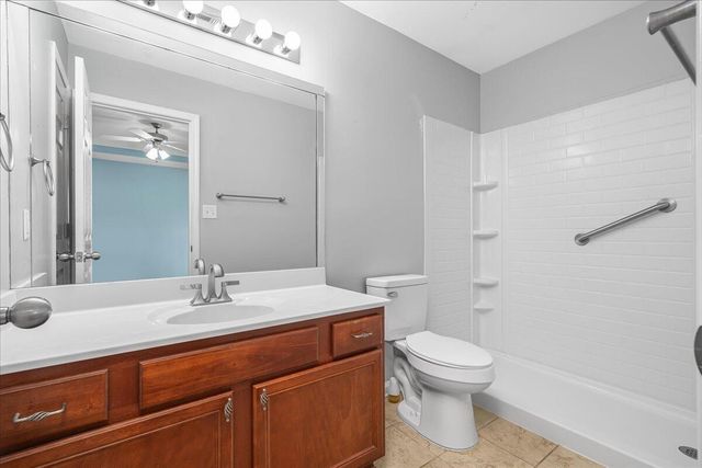 285 Gleneagles Way, Versailles, KY 40383