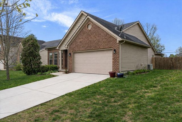 285 Gleneagles Way, Versailles, KY 40383