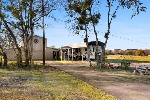 9861 County Road 540, Lavon, TX 75166