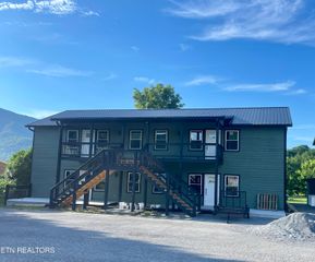 3769 Wears Valley Road 3, Sevierville, TN 37862