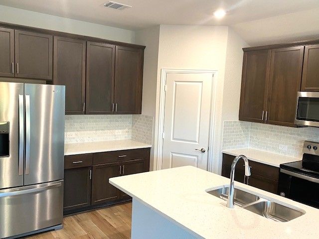 1902 CANYON Lane, Melissa, TX 75454