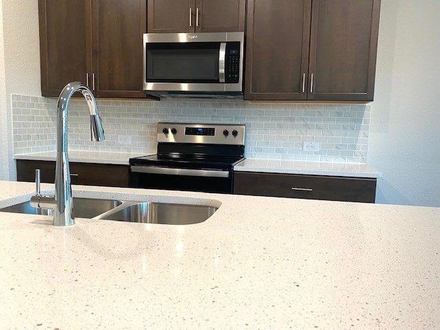 1902 CANYON Lane, Melissa, TX 75454