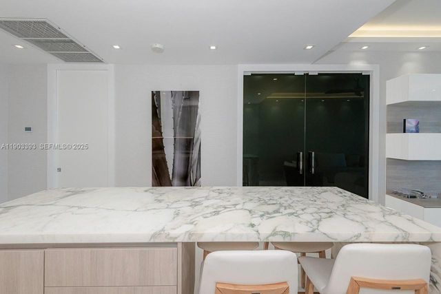 2301 Collins Avenue PH20, Miami Beach, FL 33139