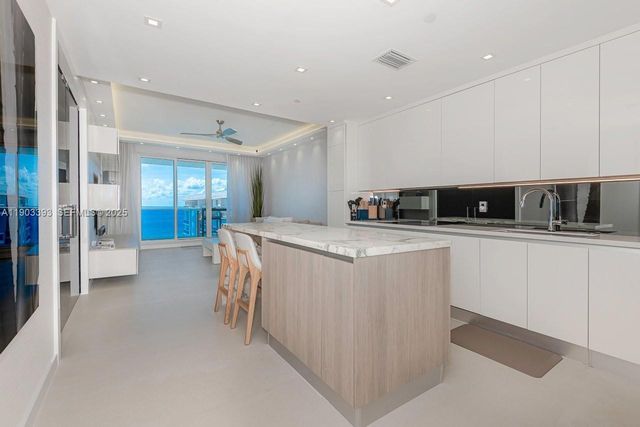 2301 Collins Avenue PH20, Miami Beach, FL 33139