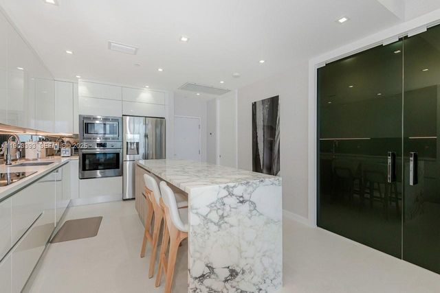 2301 Collins Avenue PH20, Miami Beach, FL 33139
