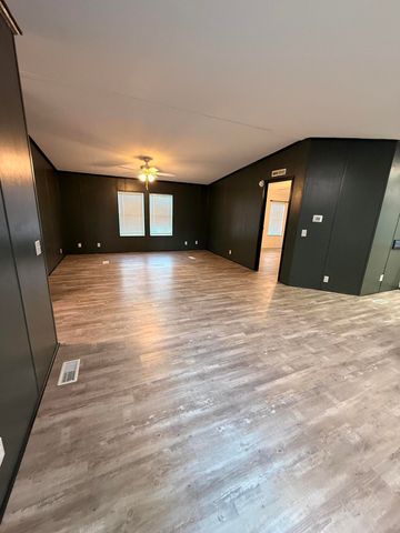 300 Ridgewood Avenue, Mary Esther, FL 32569