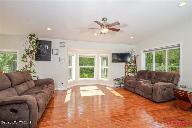 2750 E Whispering Woods Drive, Wasilla, AK 99654