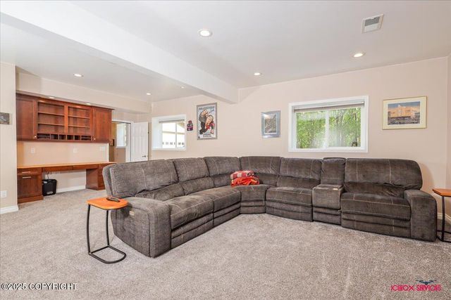 2750 E Whispering Woods Drive, Wasilla, AK 99654