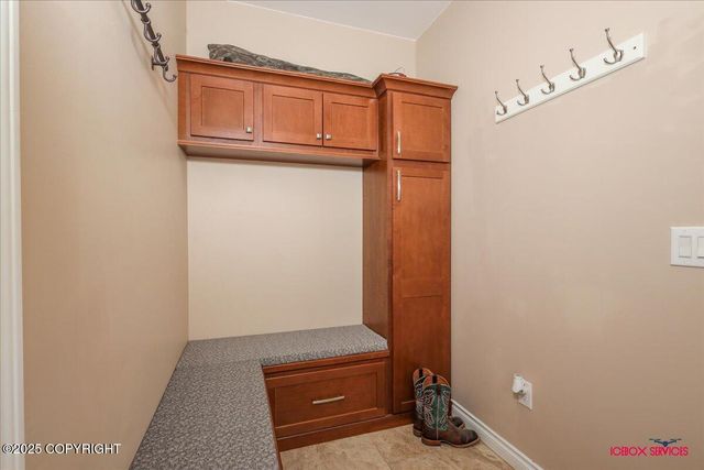 2750 E Whispering Woods Drive, Wasilla, AK 99654