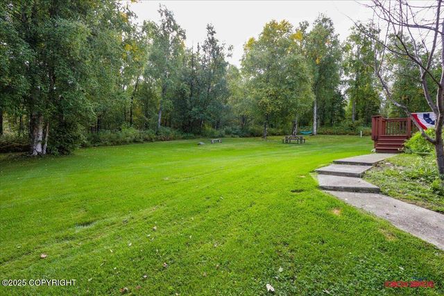 2750 E Whispering Woods Drive, Wasilla, AK 99654