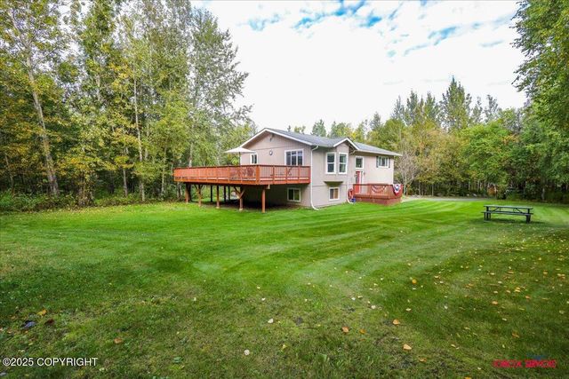 2750 E Whispering Woods Drive, Wasilla, AK 99654