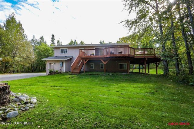 2750 E Whispering Woods Drive, Wasilla, AK 99654