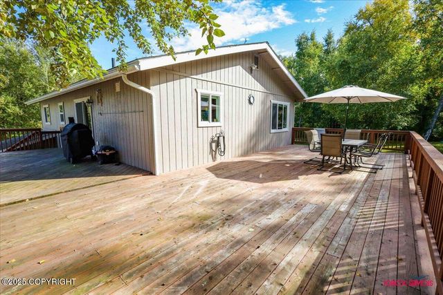 2750 E Whispering Woods Drive, Wasilla, AK 99654