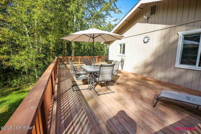 2750 E Whispering Woods Drive, Wasilla, AK 99654