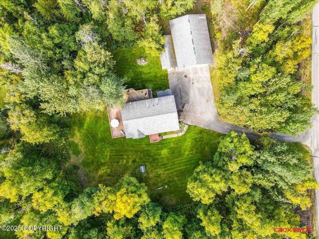 2750 E Whispering Woods Drive, Wasilla, AK 99654