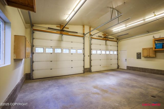 2750 E Whispering Woods Drive, Wasilla, AK 99654