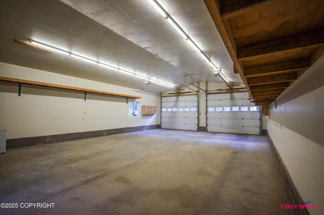 2750 E Whispering Woods Drive, Wasilla, AK 99654