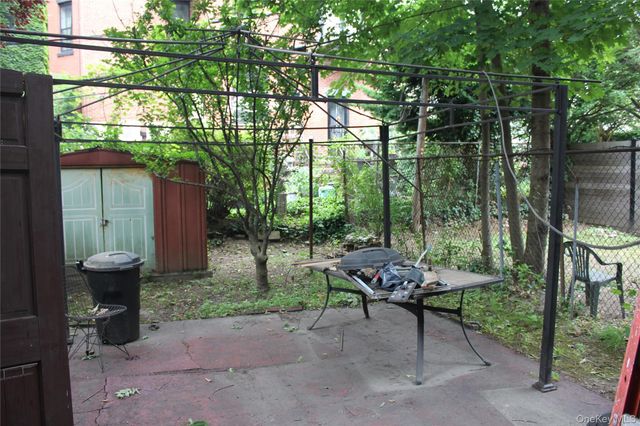 341 Gates Avenue, Brooklyn, NY 11216