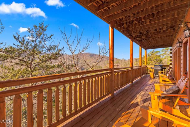 1643 Barn Door Lane, Sevierville, TN 37862