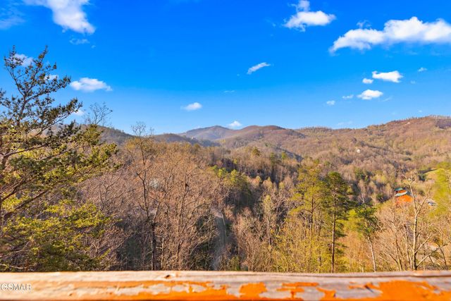 1643 Barn Door Lane, Sevierville, TN 37862