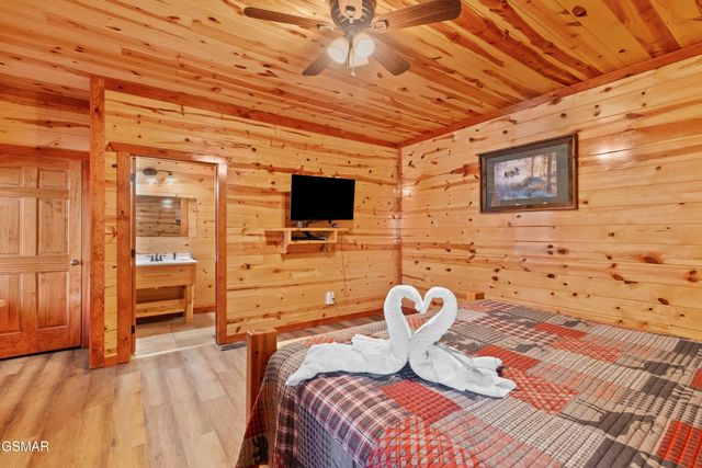 1643 Barn Door Lane, Sevierville, TN 37862