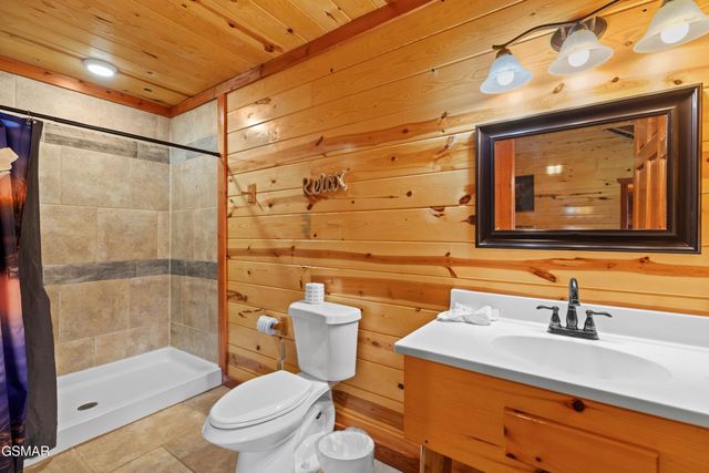 1643 Barn Door Lane, Sevierville, TN 37862