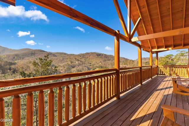 1643 Barn Door Lane, Sevierville, TN 37862