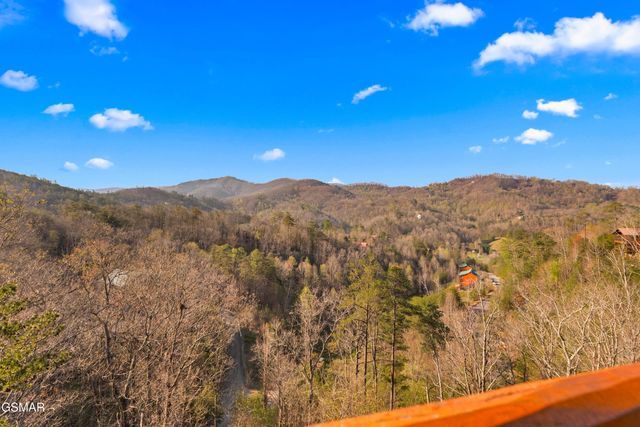 1643 Barn Door Lane, Sevierville, TN 37862