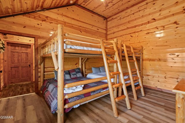 1643 Barn Door Lane, Sevierville, TN 37862