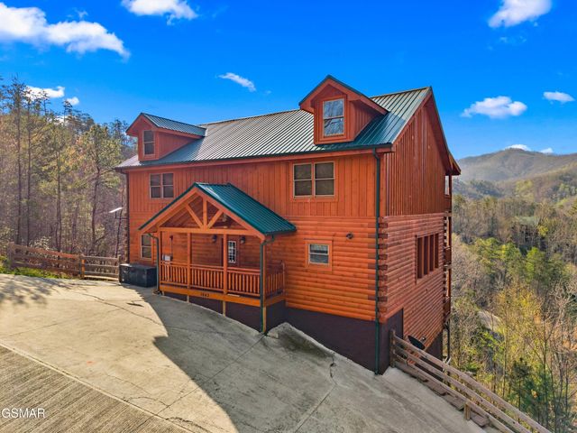 1643 Barn Door Lane, Sevierville, TN 37862