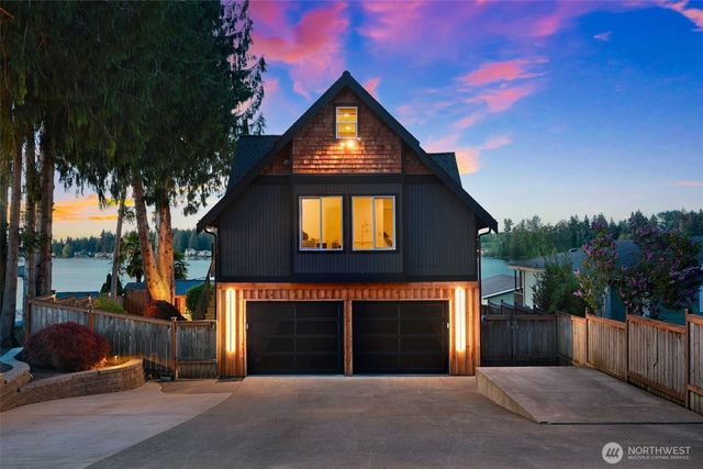 20844 60th Street E, Bonney Lake, WA 98391