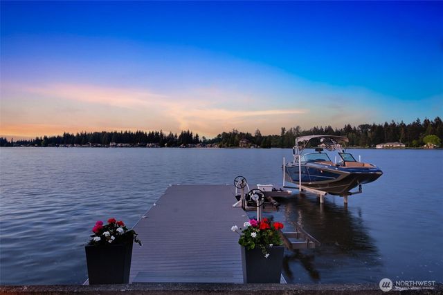 20844 60th Street E, Bonney Lake, WA 98391