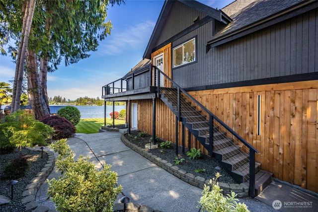 20844 60th Street E, Bonney Lake, WA 98391