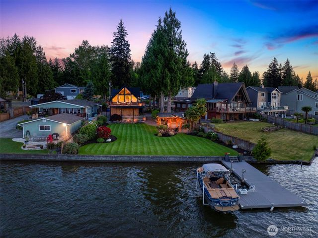 20844 60th Street E, Bonney Lake, WA 98391